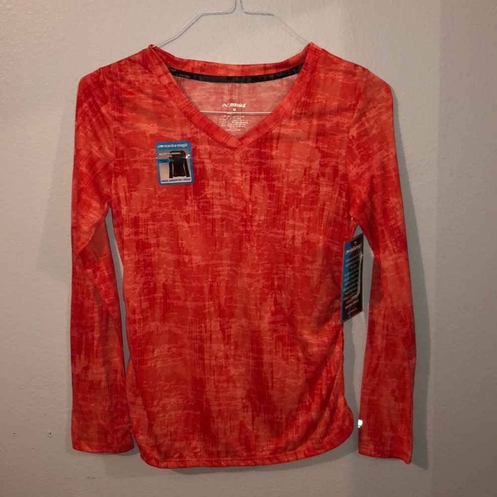 Long sleeve tee